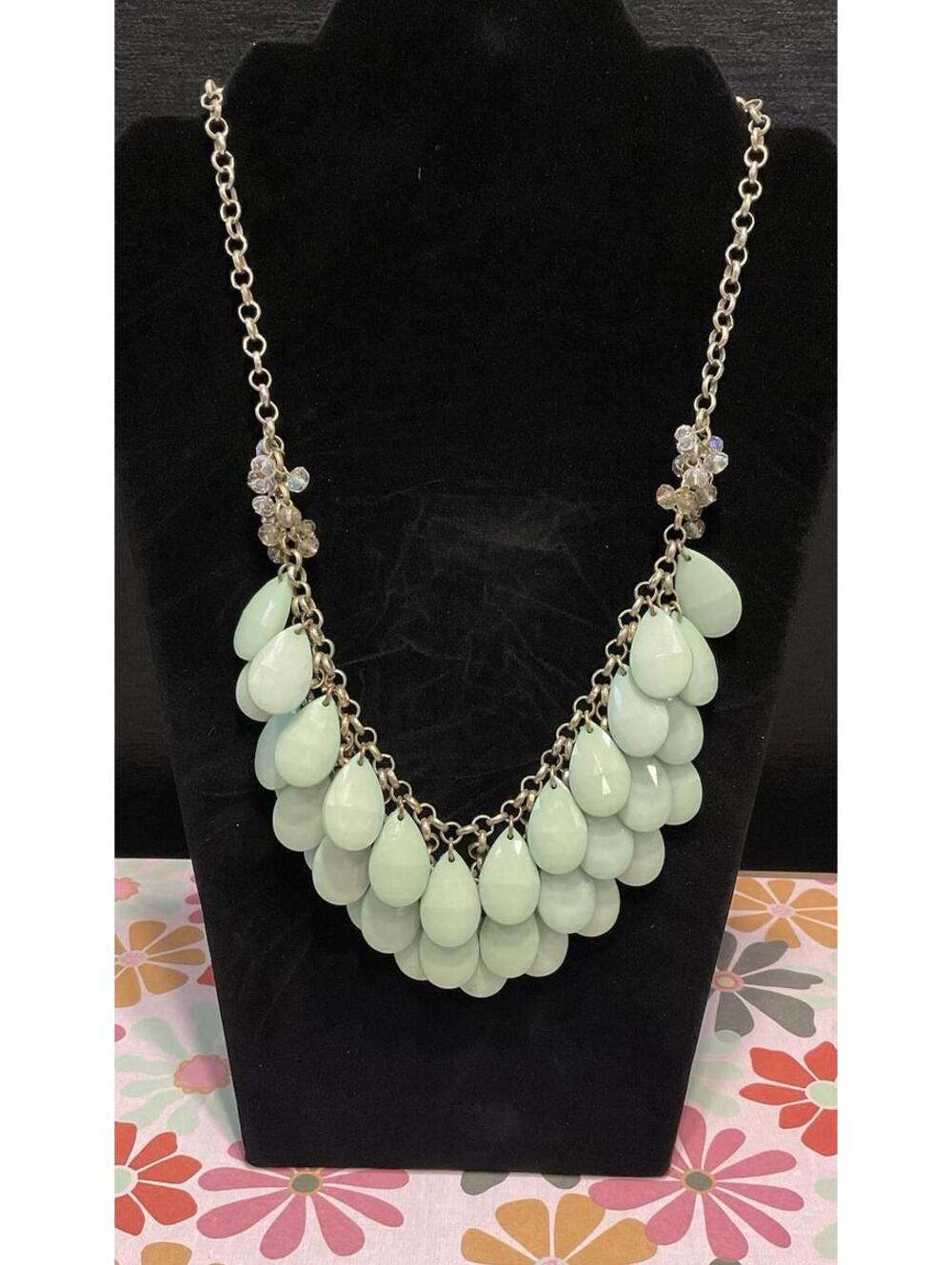 Gold Tone And Green Bead Necklace # 277